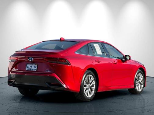 2022 Toyota Mirai 