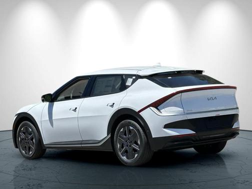 2025 Kia EV6 Light Long Range