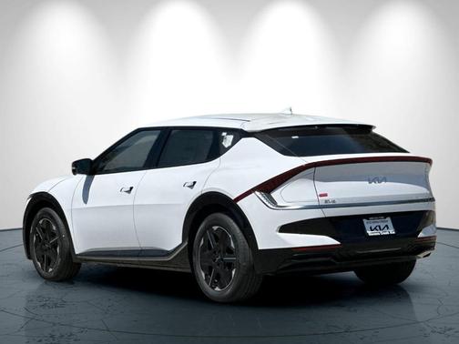 2025 Kia EV6 Wind