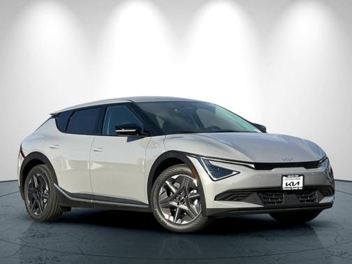 2025 Kia EV6 Light Long Range