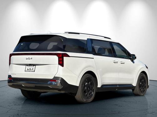 2026 Kia Carnival SX
