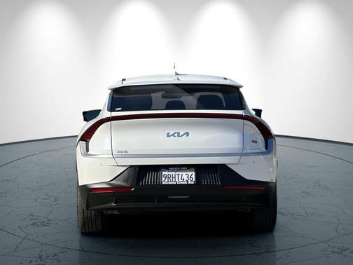 2024 Kia EV6 Light