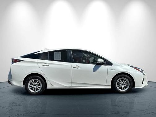 2016 Toyota Prius Two