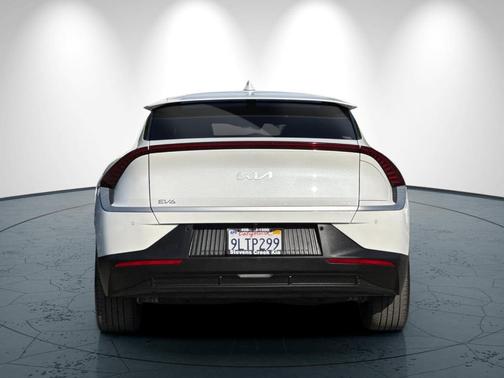 2024 Kia EV6 Light
