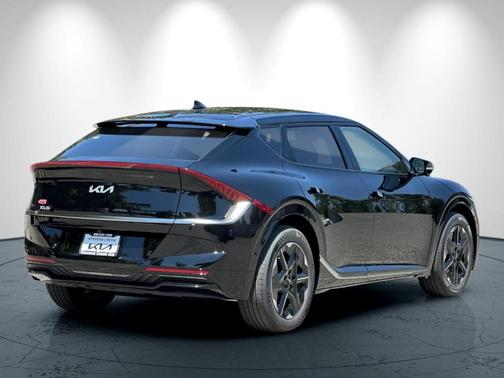 2025 Kia EV6 Wind