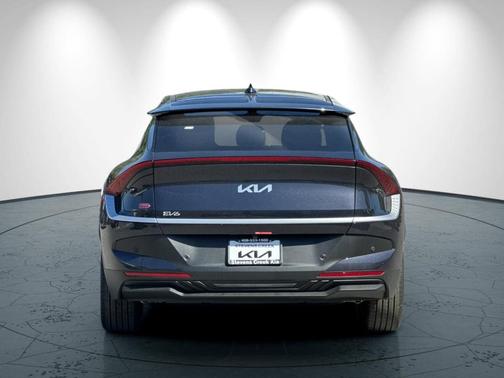 2025 Kia EV6 Light