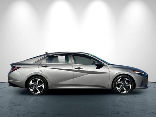 2021 Hyundai ELANTRA HEV Limited