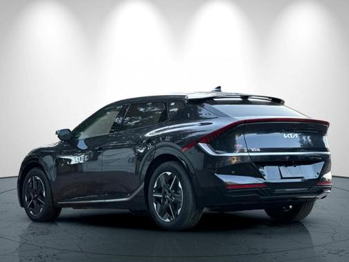 2025 Kia EV6 Wind
