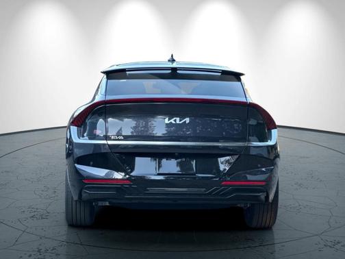 2025 Kia EV6 Wind