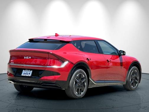 2025 Kia EV6 Wind