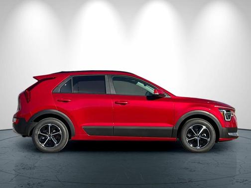 2025 Kia Niro EX