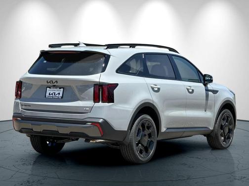 2025 Kia Sorento X-Line EX