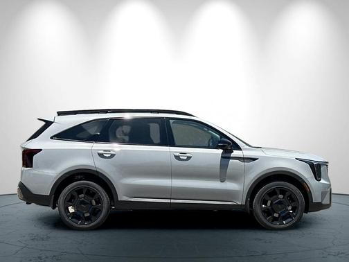 2025 Kia Sorento X-Line EX
