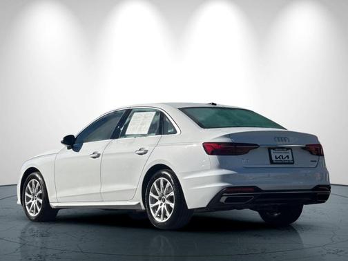 2022 Audi A4 40 Premium
