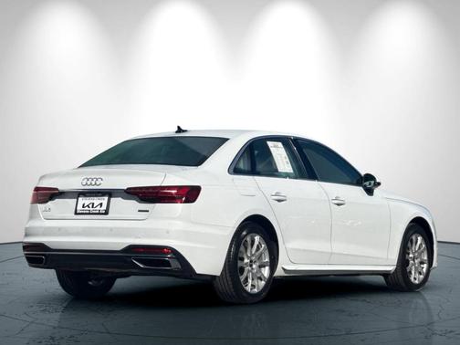 2022 Audi A4 40 Premium