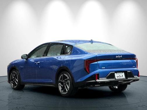 2025 Kia K4 GT-Line