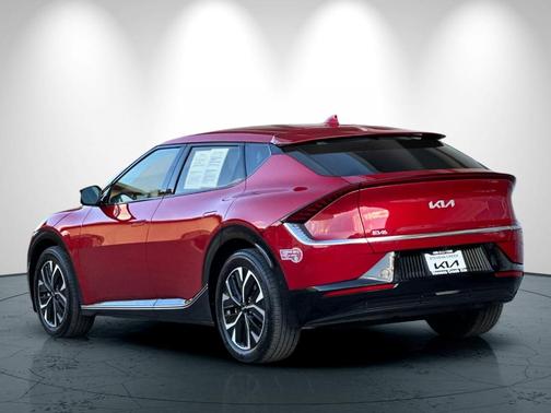 2024 Kia EV6 Wind