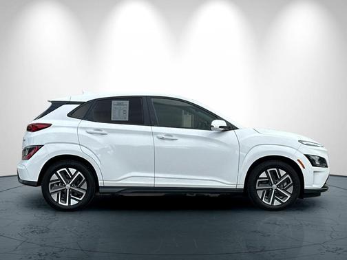 2023 Hyundai KONA EV SE