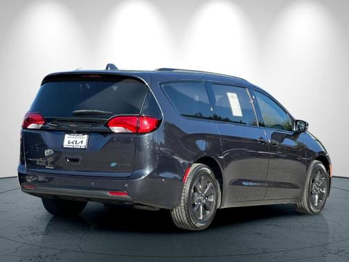2020 Chrysler Pacifica Hybrid Limited