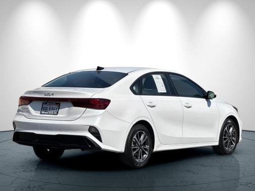 2022 Kia Forte LXS