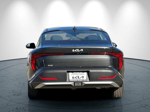 2026 Kia K4 