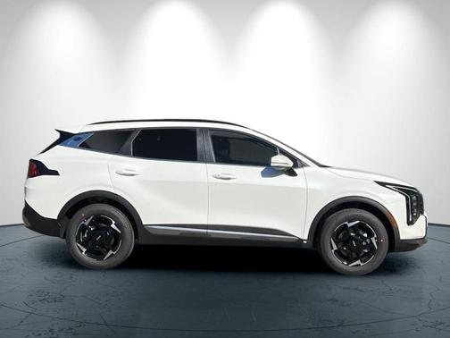 Snow White Pearl 2026 Kia Sportage Hybrid EX