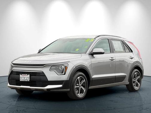 2025 Kia Niro LX