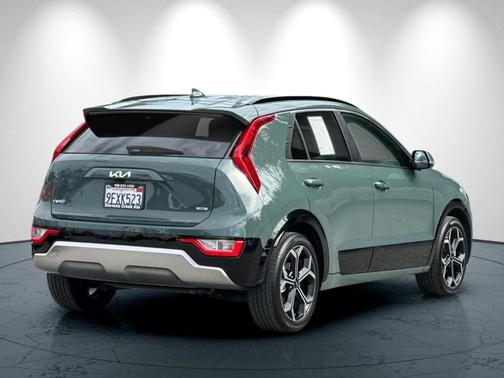 2023 Kia Niro EX Touring