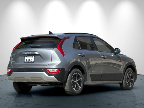 2025 Kia Niro Plug-In Hybrid EX