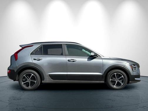 2025 Kia Niro Plug-In Hybrid EX