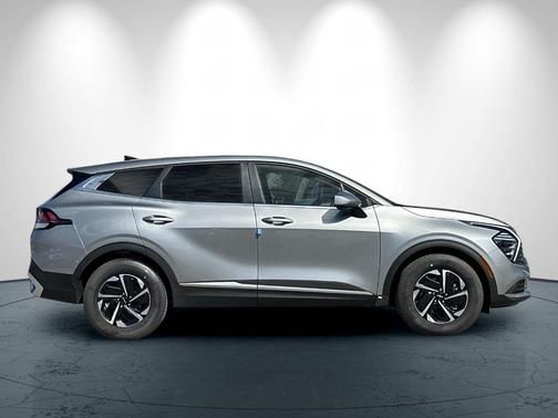 2025 Kia Sportage Hybrid LX