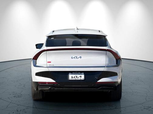 2025 Kia EV6 Wind