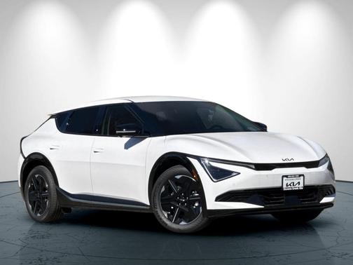 2025 Kia EV6 Wind