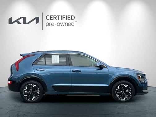 Mineral Blue 2023 Kia Niro EV Wind