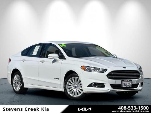 2014 Ford Fusion Hybrid SE