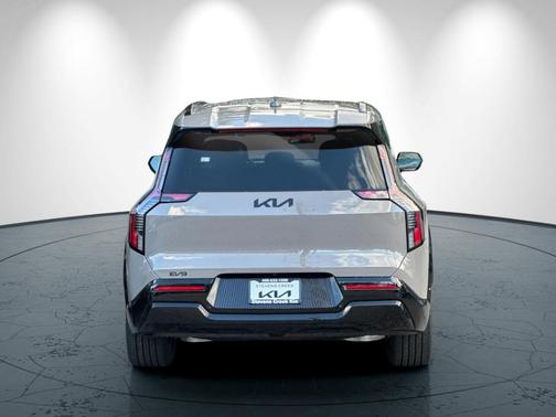 2026 Kia EV9 Land