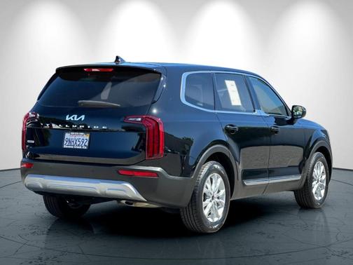 2022 Kia Telluride LX