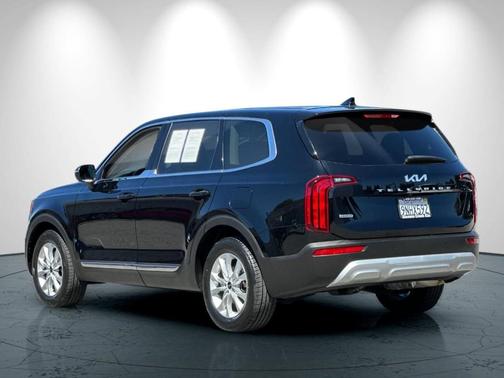 2022 Kia Telluride LX