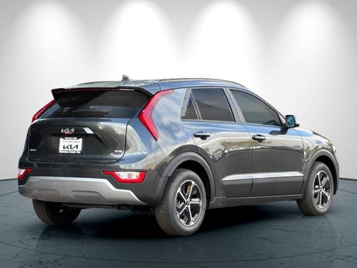 2025 Kia Niro EX