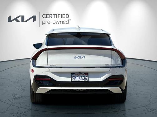 Snow White Pearl 2024 Kia EV6 GT-Line