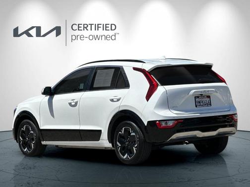 Snow White Pearl 2024 Kia Niro EV Wind