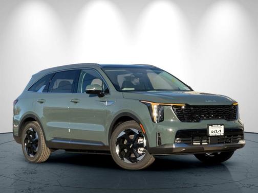 Green 2026 Kia Sorento Hybrid EX