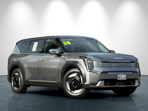2024 Kia EV9 Light Long Range