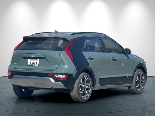 2025 Kia Niro SX Touring