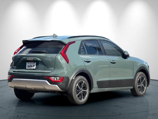 2025 Kia Niro EX