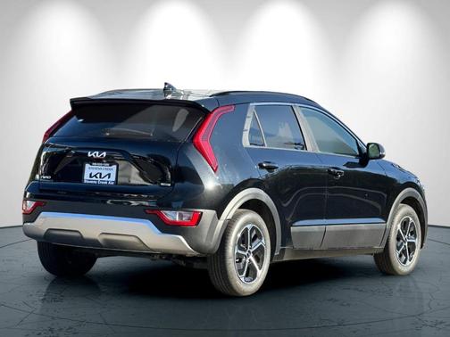 2025 Kia Niro EX