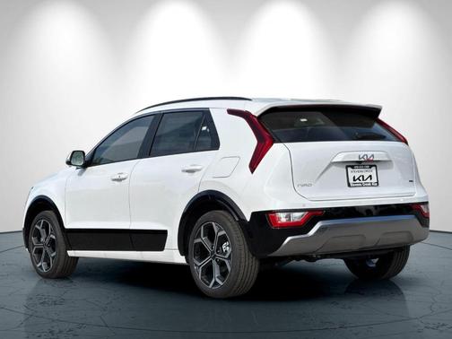 2025 Kia Niro EX Touring