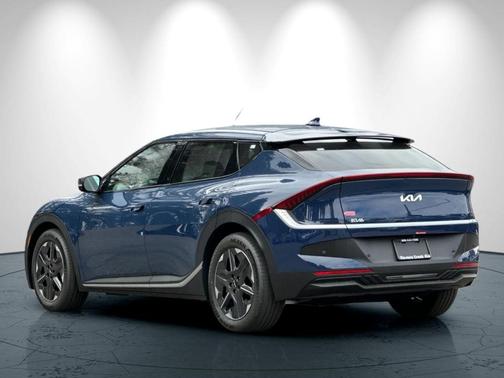 2025 Kia EV6 Light Long Range