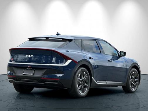 2025 Kia EV6 Light Long Range