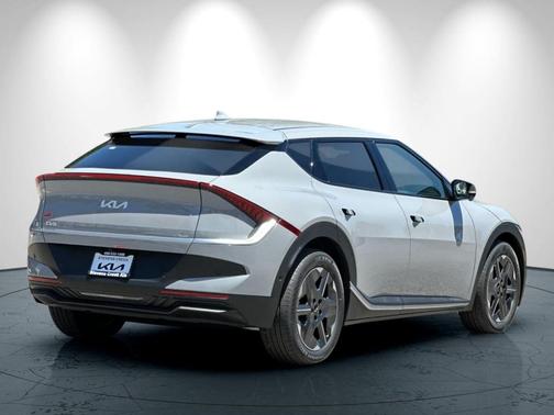 2025 Kia EV6 Light Long Range